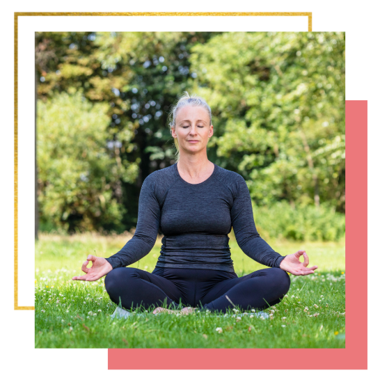 med-fit weight loss: woman sitting in a park and meditating